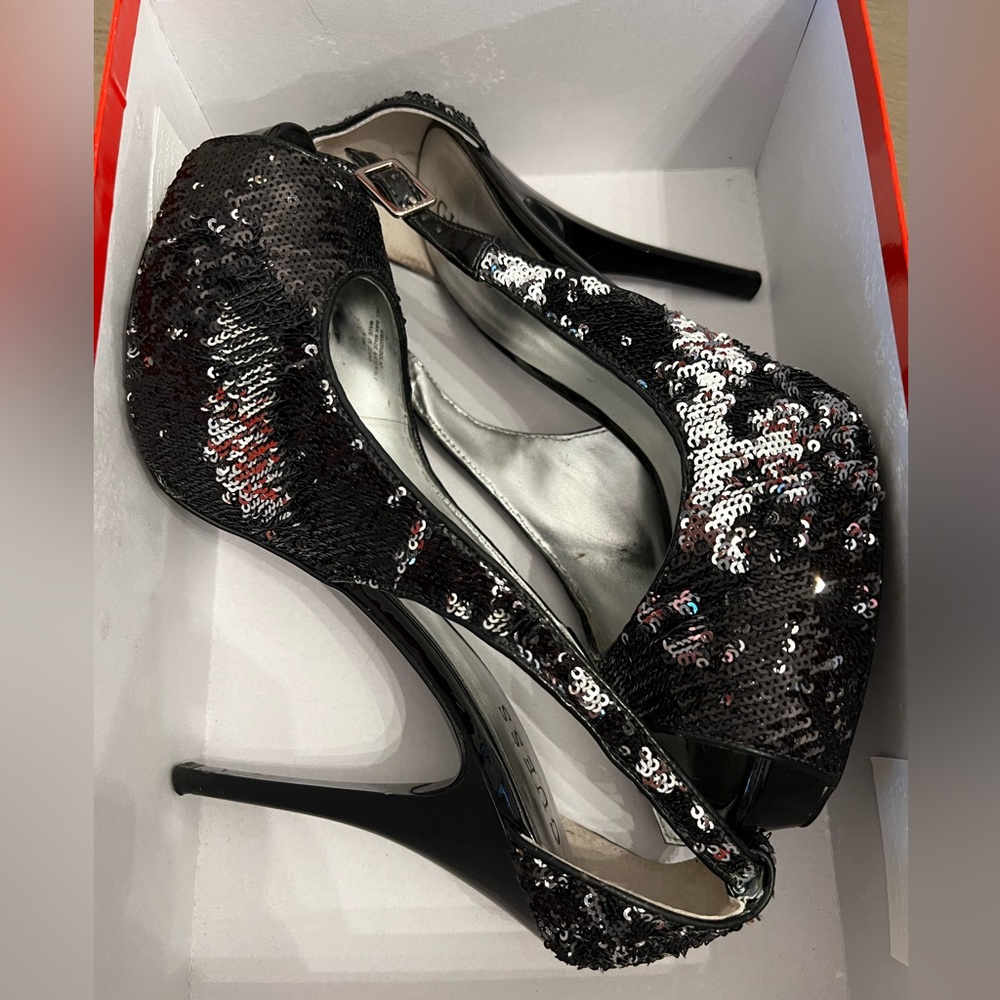 Guess heels
